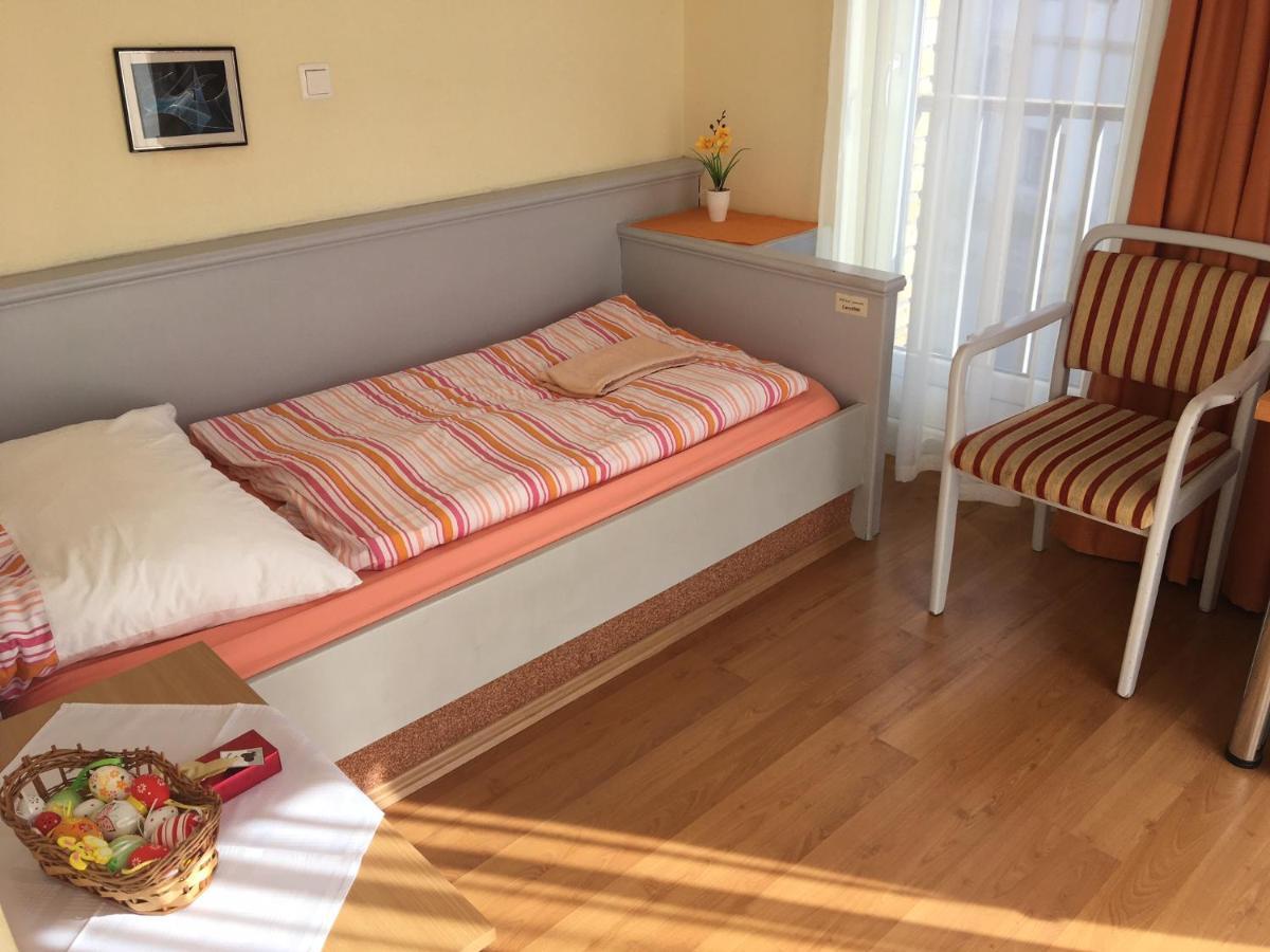 Foter Panzio Hotel Baja Ngoại thất bức ảnh